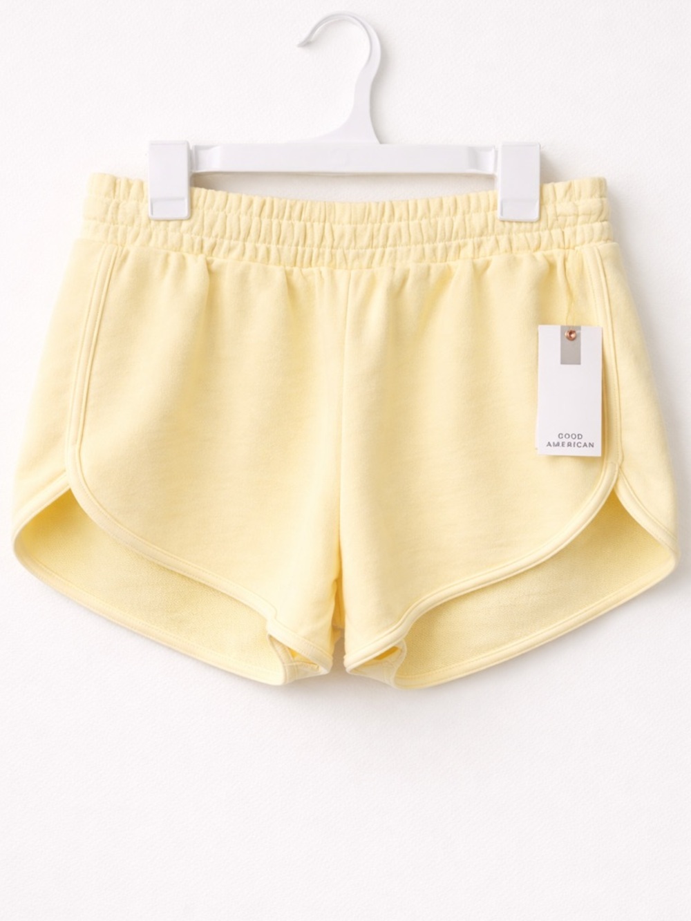Good American Light Yellow Dolphin Hem Lounge Shorts Size S NWT